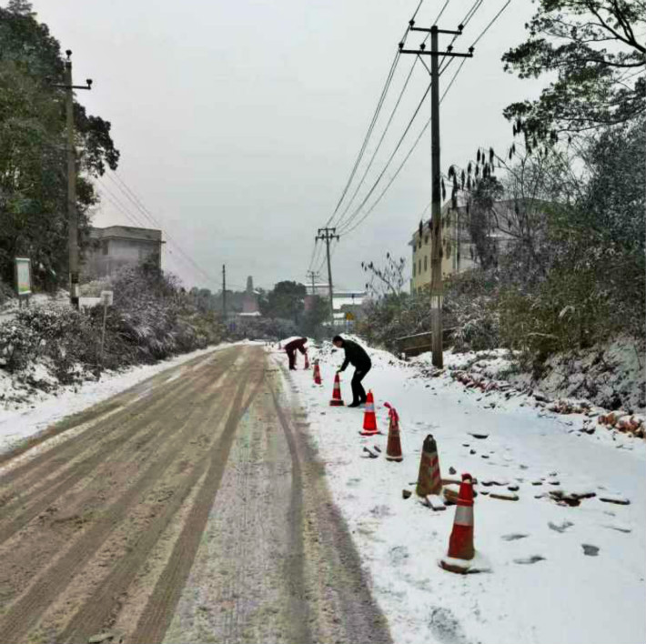 嚴(yán)冬時(shí)節(jié)，茶馬線（X002）項(xiàng)目工作進(jìn)展順利